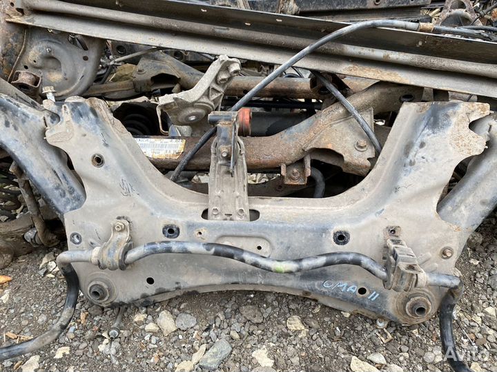 Подрамник nissan note e11 оригинал бу