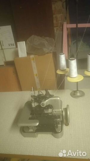 Оверлок для швейного производства