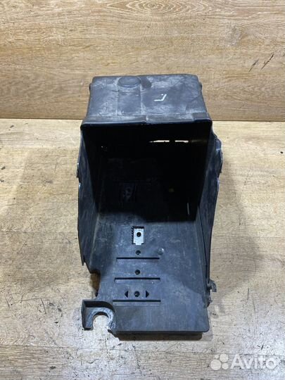 Крепление аккумулятора Ford Galaxy 2