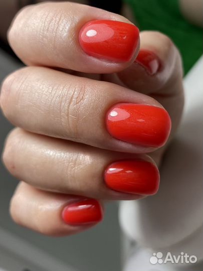 Маникюр и педикюр