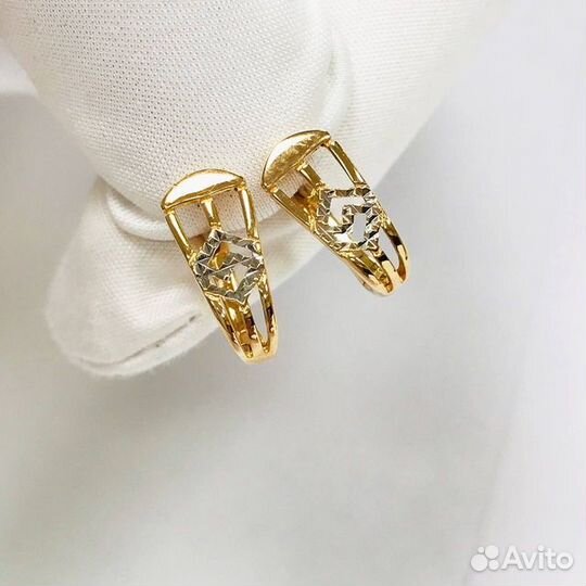 Золотые серьги