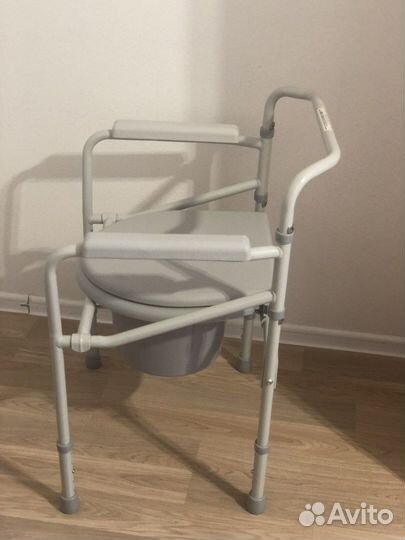 Санитарный стул туалет на колесах