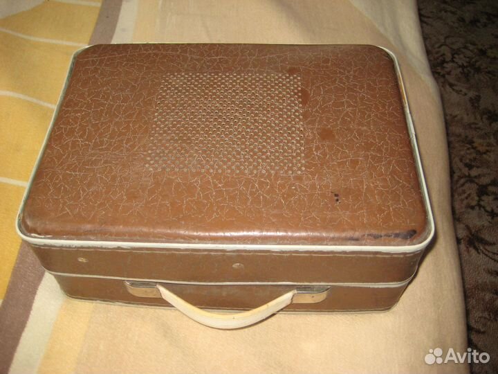 Проигрыватель пластинок Юность-301