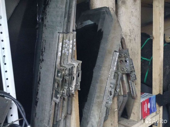 Стекло двери боковое правое ваз 2110/2111