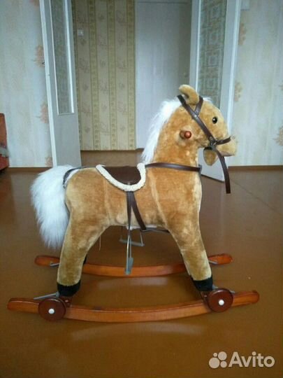 Качалка лошадь