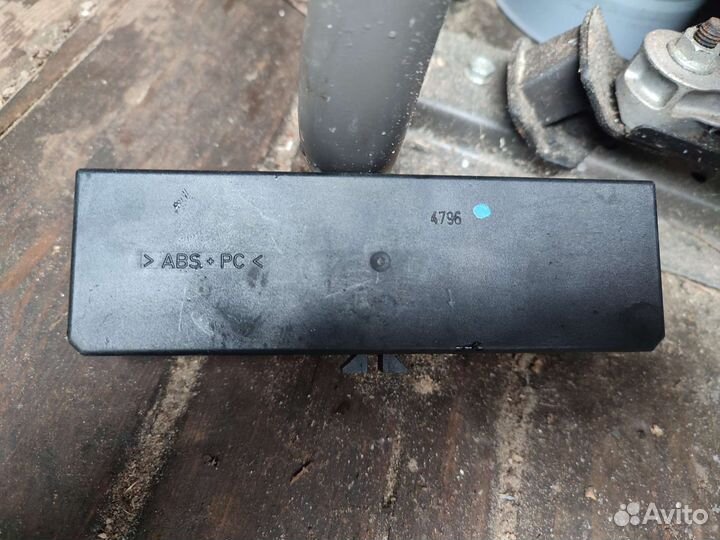 Блоки управления Мерседес С 200