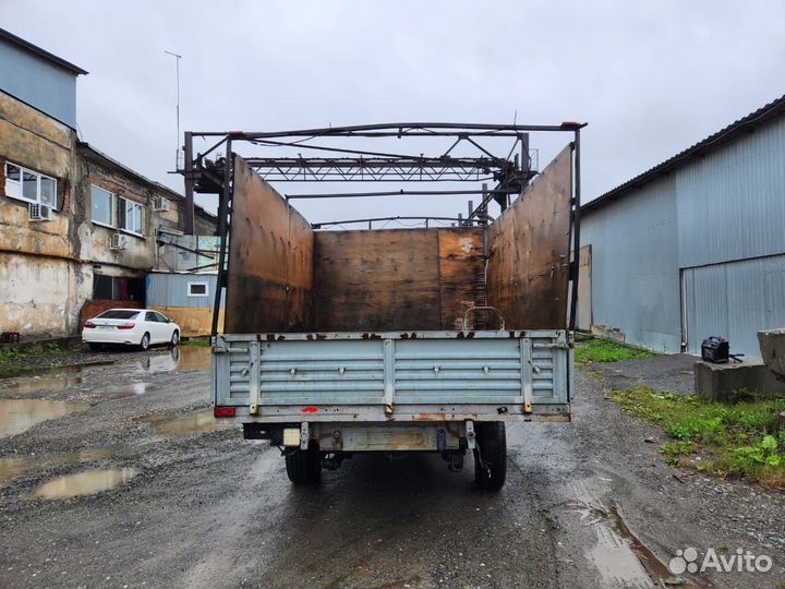 УАЗ Профи 2.7 МТ, 2021, битый, 110 000 км