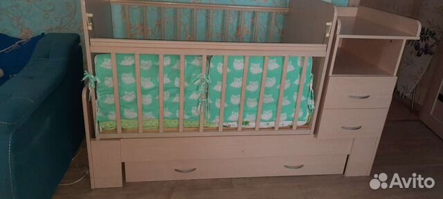 Детская кроватка