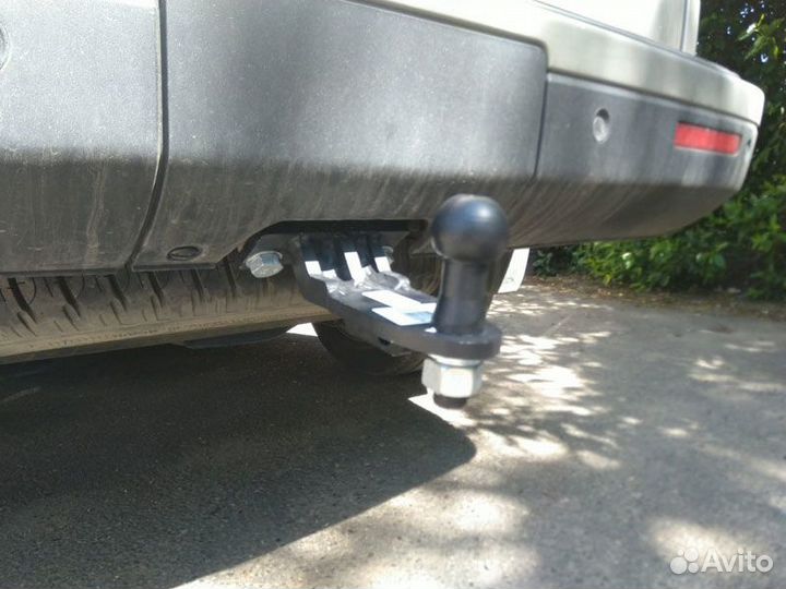 Фаркоп тсу установка Land Rover Discovery IV, 5-дв