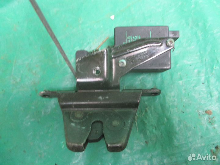 BMW E34 E39 замок багажника