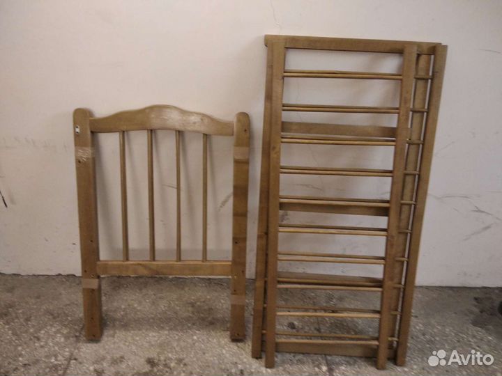 Детская кровать с матрасом