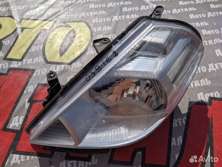 Фара левая Nissan Tiida Ниссан Тиида C11 2005-2013