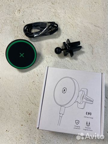 Универсальный автомобильный держатель смартфона