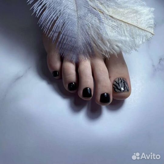 Маникюр, педикюр