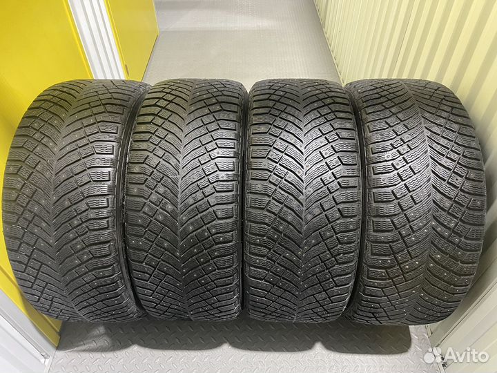 Michelin X-Ice North 4 SUV 275/40 R22 108T