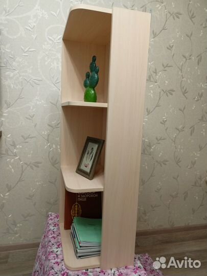 Полка навесная угловая