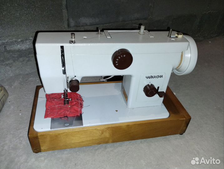 Швейная машина Чайка 134А