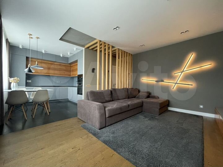 2-к. квартира, 65 м², 21/33 эт.