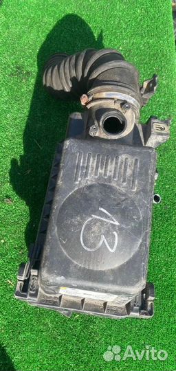 Корпус воздушного фильтра Toyota Corolla 1.6 2005