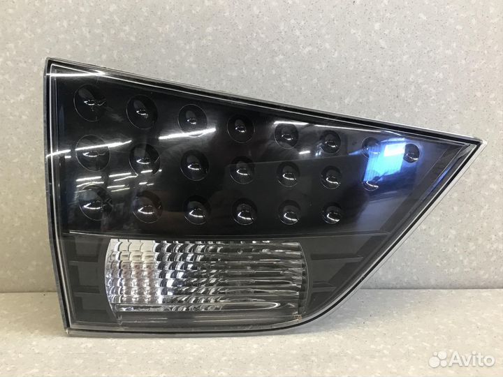 Фонарь задний внутренний левый Mitsubishi Outlande