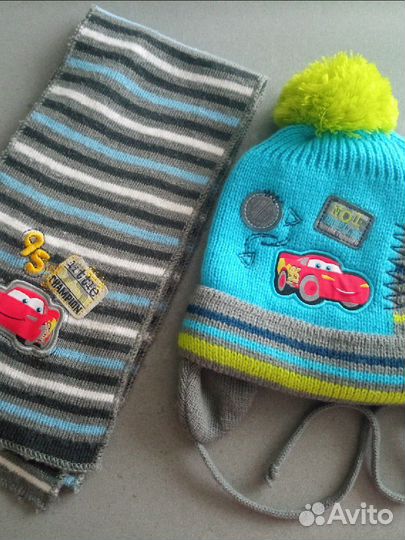 Шапка и шарф на холодную весну - осень. Пушкин