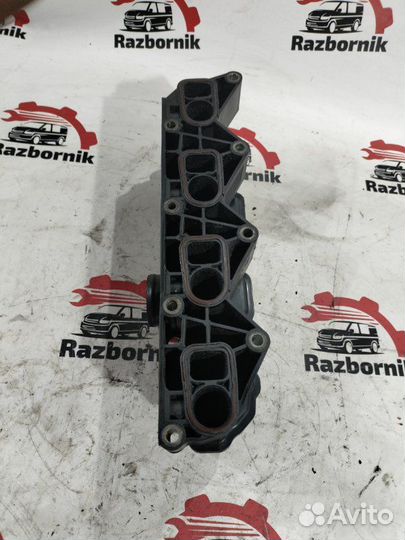 Коллектор впускной Mercedes Vito W639 2.1D 2007