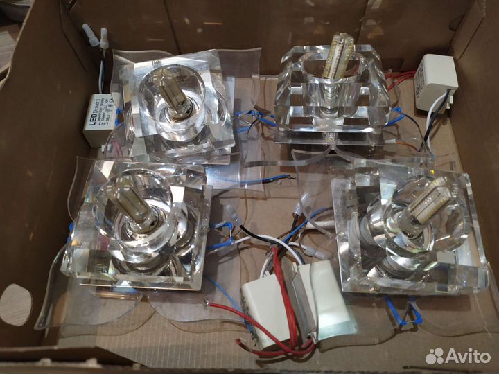 Светильник потолочный встраиваемый