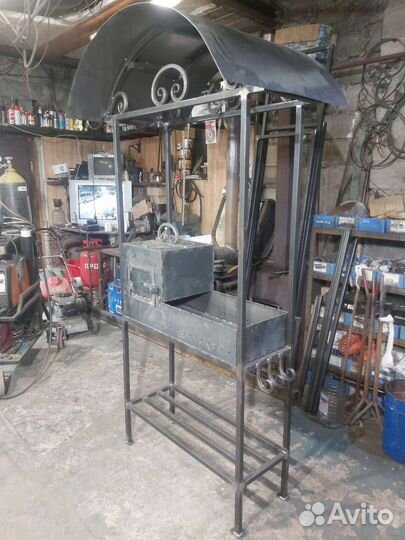 Мангал с печью под казан и крышей