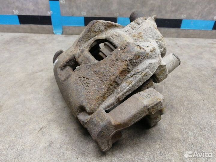 Суппорт передний правый Volvo S80 2 2.5 B5254T6