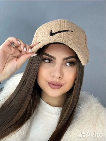 Бейсболка зимняя женская