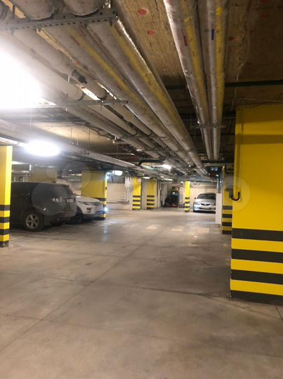 Машиноместо, 13 м²