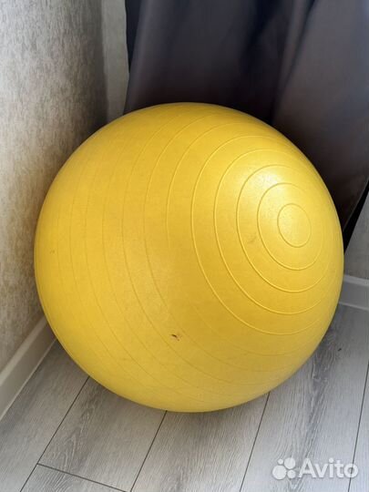 Гимнастический мяч фитбол