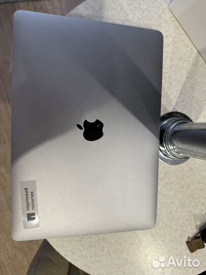 Macbook air with Apple M1 chip