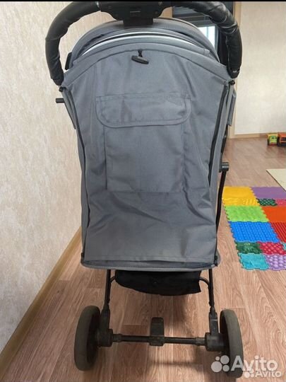 Коляска прогулочная luxmom v3