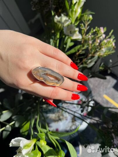 Кольцо с натуральным камнем