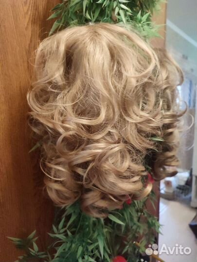 Хвост шиньон на крабе