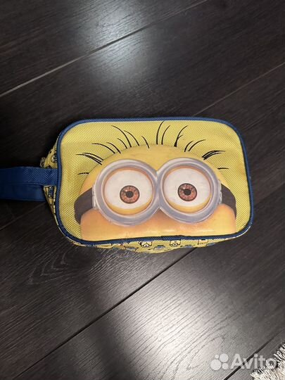 Пакет для одежды или обуви и косметичка Миньоны