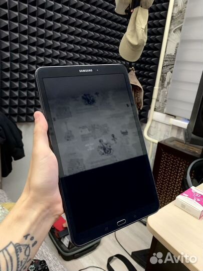 Samsung Galaxy Tab A 10.1 SM-T585