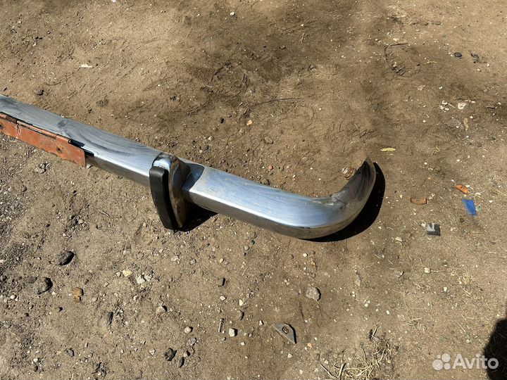 Москвич 2140 бампер передний