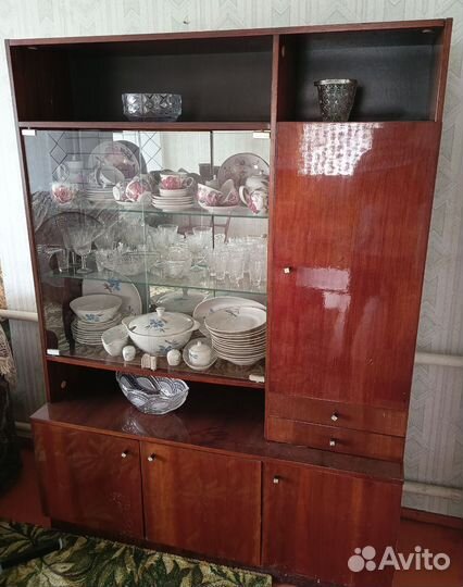 Буфеты и серванты бу