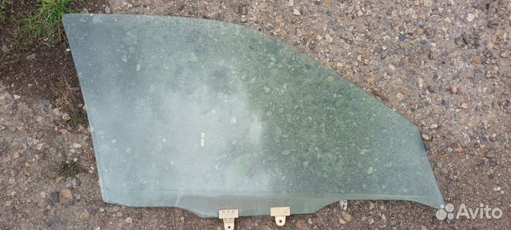 Стекло боковое на ниссан пульсар