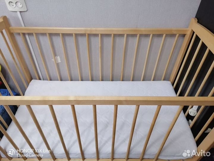 Детская кроватка