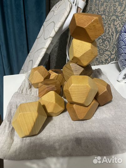 Деревянные камни Туми Иши