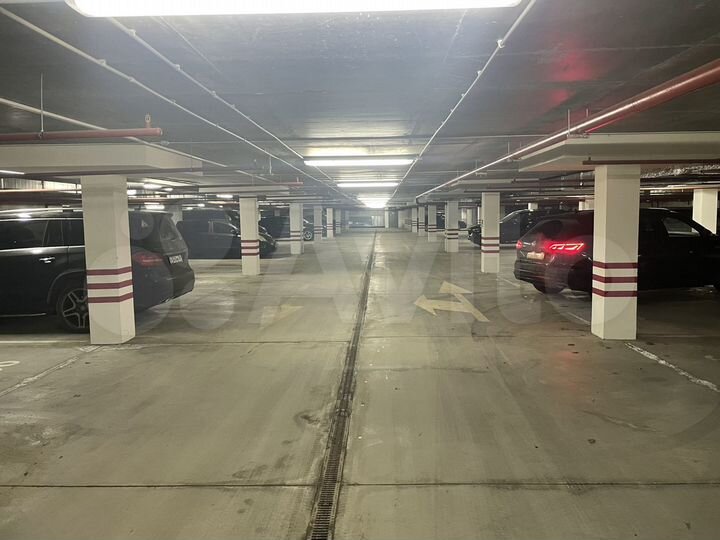 Машиноместо, 15 м²