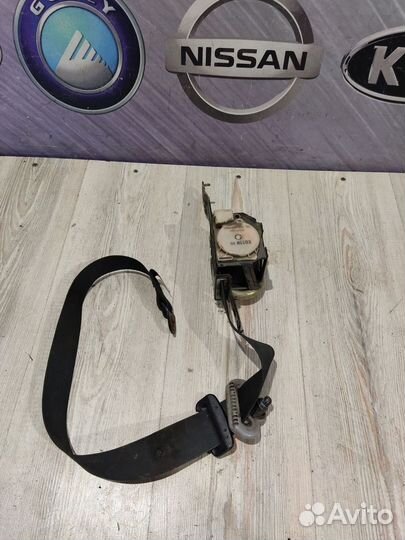 Ремень безопасности перед Nissan almera N16 Прав