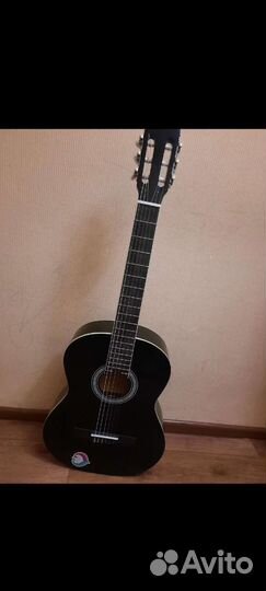 Классическая гитара с чехлом,бу