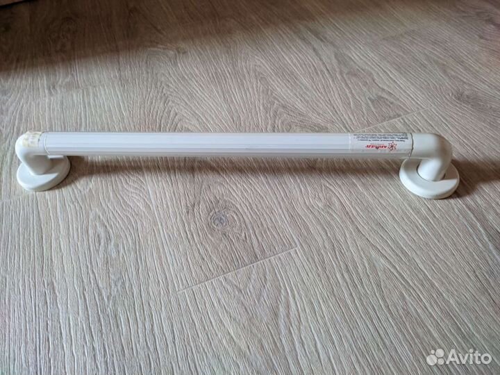 Поручень настенный пластиковый