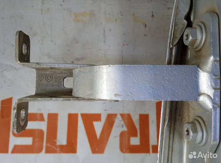 Петля левой двери багажника Лада Ларгус