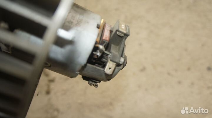 Вентилятор отопителя Mercedes-Benz 190 (w201)