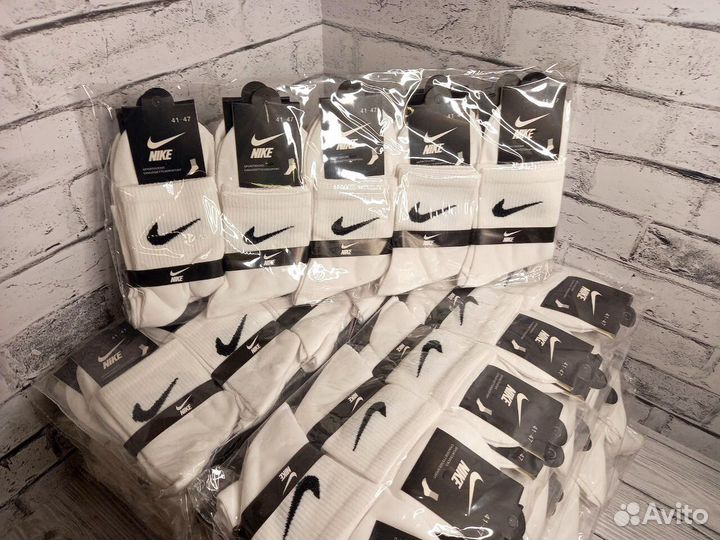 Высокие носки Nike белые